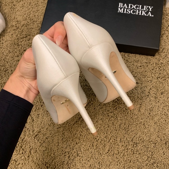 Badgley mischka heels 7 - Picture 5 of 10